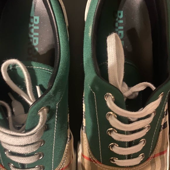 Burberry Authentic Shoes 43 1/2 (10.5 US) - Picture 2 of 4